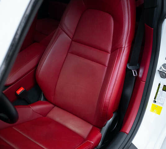 Порше 911, объемом двигателя 2.98 л и пробегом 34 тыс. км за 159999 $, фото 26 на Automoto.ua