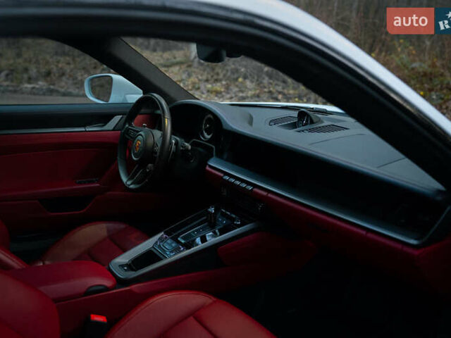 Порше 911, объемом двигателя 2.98 л и пробегом 34 тыс. км за 159999 $, фото 43 на Automoto.ua