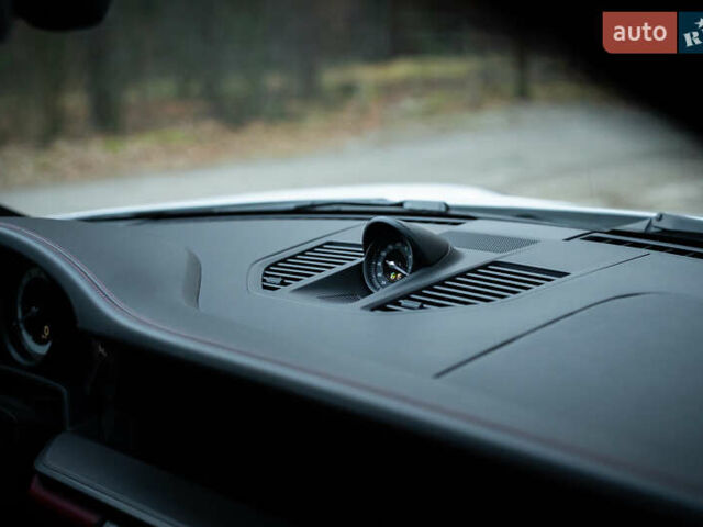 Порше 911, объемом двигателя 2.98 л и пробегом 34 тыс. км за 159999 $, фото 14 на Automoto.ua