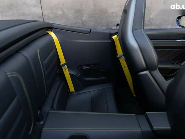 Порше 911, об'ємом двигуна 3.8 л та пробігом 1 тис. км за 333000 $, фото 29 на Automoto.ua