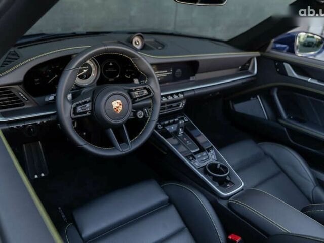 Порше 911, об'ємом двигуна 3.8 л та пробігом 1 тис. км за 333000 $, фото 17 на Automoto.ua