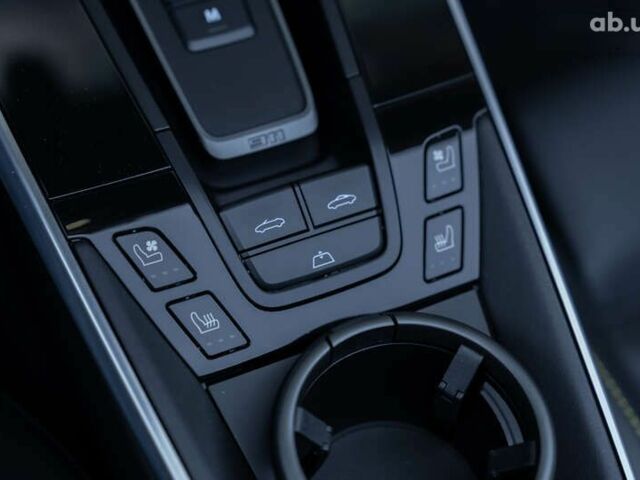 Порше 911, об'ємом двигуна 3.8 л та пробігом 1 тис. км за 333000 $, фото 26 на Automoto.ua