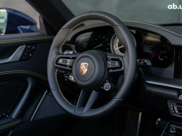 Порше 911, об'ємом двигуна 3.8 л та пробігом 1 тис. км за 333000 $, фото 16 на Automoto.ua