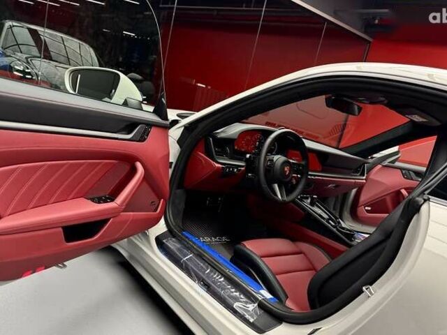 Порше 911, объемом двигателя 3.6 л и пробегом 1 тыс. км за 297700 $, фото 21 на Automoto.ua