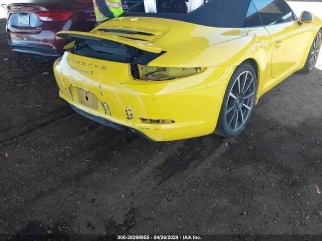 Желтый Порше 911, объемом двигателя 0 л и пробегом 59 тыс. км за 25000 $, фото 5 на Automoto.ua
