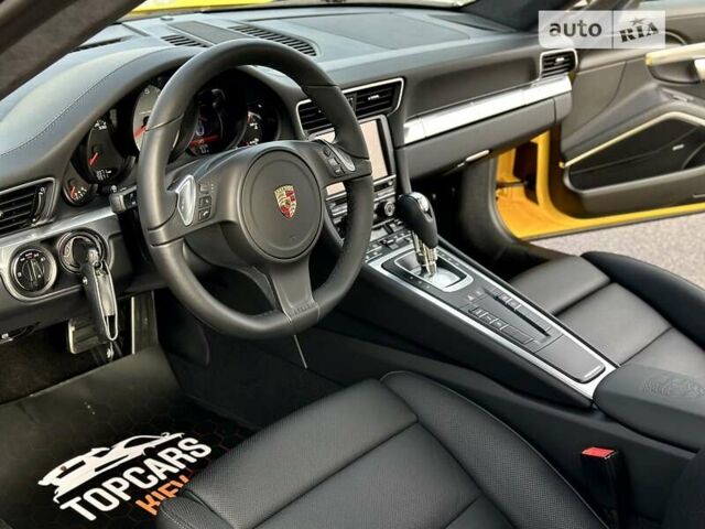 Желтый Порше 911, объемом двигателя 3.8 л и пробегом 3 тыс. км за 111000 $, фото 29 на Automoto.ua