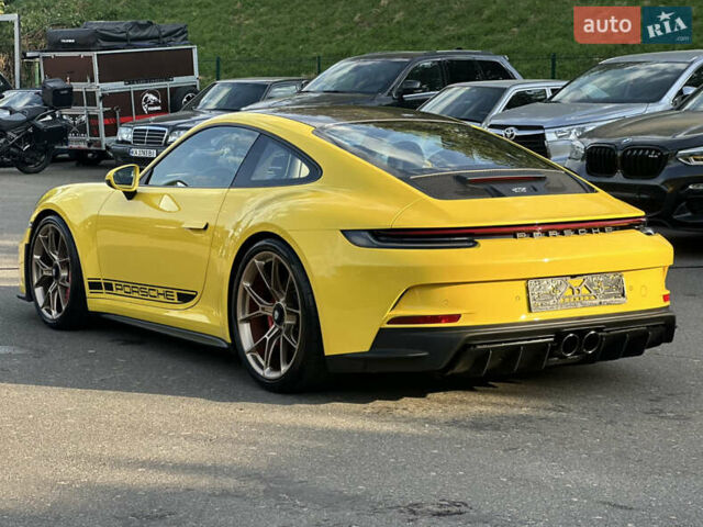 Желтый Порше 911, объемом двигателя 4 л и пробегом 1 тыс. км за 330000 $, фото 4 на Automoto.ua