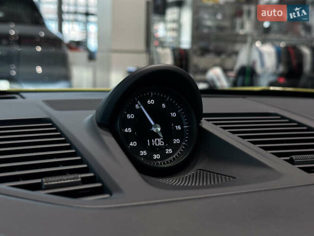 Жовтий Порше 911, об'ємом двигуна 2.98 л та пробігом 3 тис. км за 199900 $, фото 22 на Automoto.ua