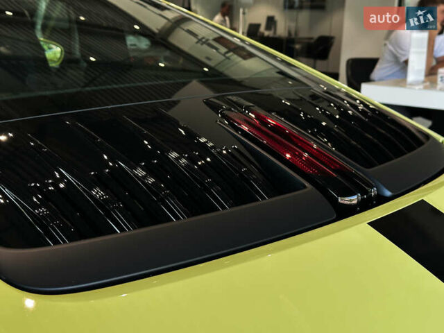 Жовтий Порше 911, об'ємом двигуна 2.98 л та пробігом 3 тис. км за 199900 $, фото 9 на Automoto.ua