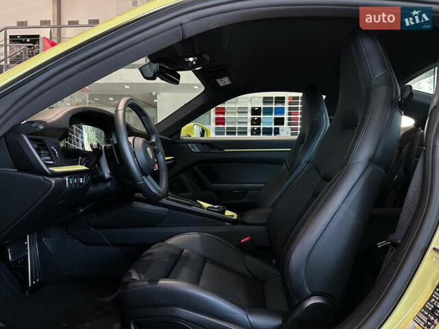 Жовтий Порше 911, об'ємом двигуна 2.98 л та пробігом 3 тис. км за 199900 $, фото 19 на Automoto.ua