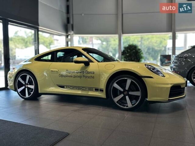 Жовтий Порше 911, об'ємом двигуна 2.98 л та пробігом 3 тис. км за 199900 $, фото 3 на Automoto.ua