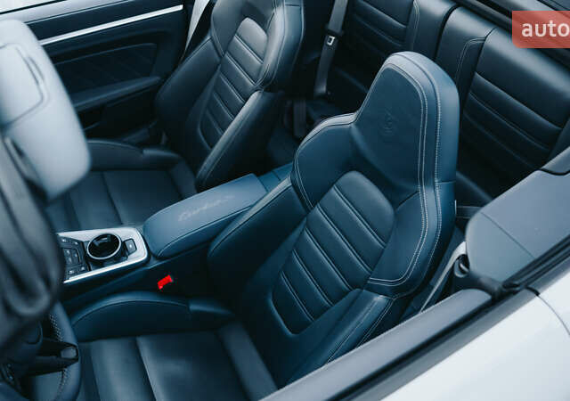 Серый Порше 911, объемом двигателя 3.75 л и пробегом 50 тыс. км за 270000 $, фото 32 на Automoto.ua