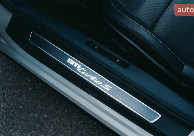 Серый Порше 911, объемом двигателя 3.75 л и пробегом 50 тыс. км за 270000 $, фото 29 на Automoto.ua