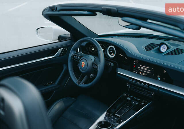 Серый Порше 911, объемом двигателя 3.75 л и пробегом 50 тыс. км за 270000 $, фото 25 на Automoto.ua