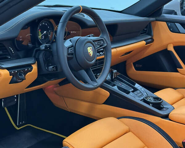 Сірий Порше 911, об'ємом двигуна 3 л та пробігом 10 тис. км за 145000 $, фото 20 на Automoto.ua