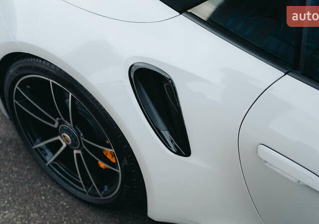 Серый Порше 911, объемом двигателя 3.75 л и пробегом 50 тыс. км за 270000 $, фото 19 на Automoto.ua