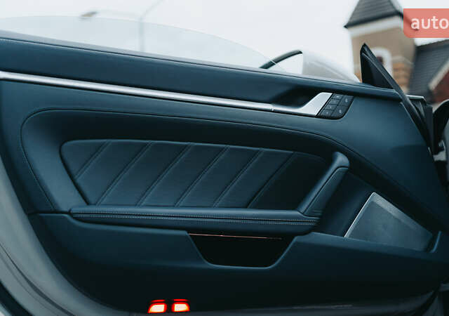 Серый Порше 911, объемом двигателя 3.75 л и пробегом 50 тыс. км за 270000 $, фото 30 на Automoto.ua