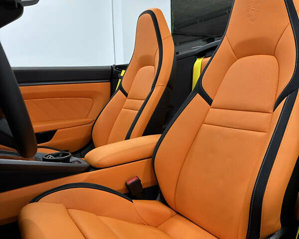 Сірий Порше 911, об'ємом двигуна 3 л та пробігом 10 тис. км за 145000 $, фото 21 на Automoto.ua