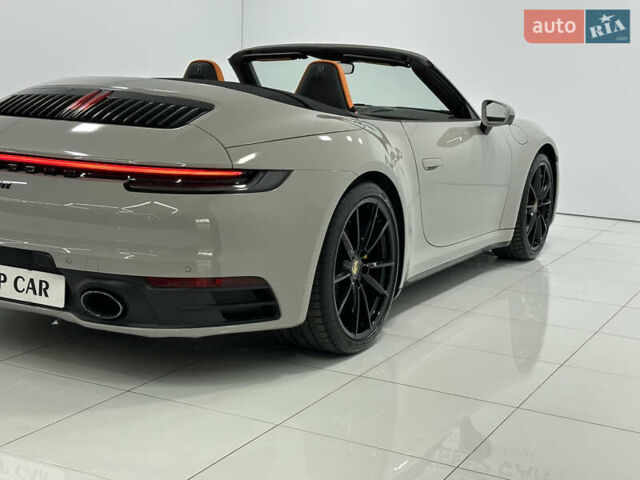 Сірий Порше 911, об'ємом двигуна 3 л та пробігом 10 тис. км за 145000 $, фото 12 на Automoto.ua