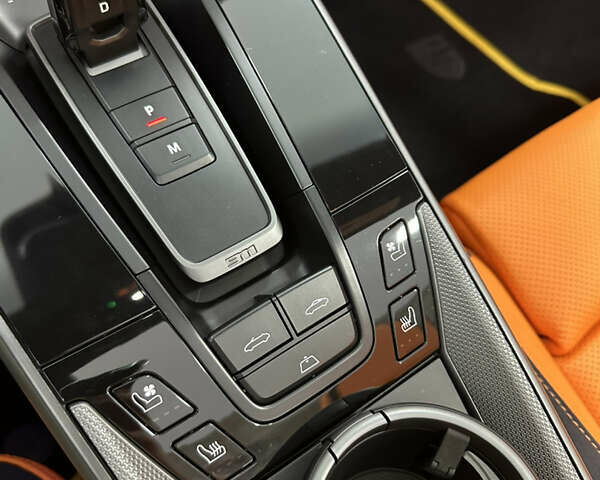 Сірий Порше 911, об'ємом двигуна 3 л та пробігом 10 тис. км за 145000 $, фото 23 на Automoto.ua