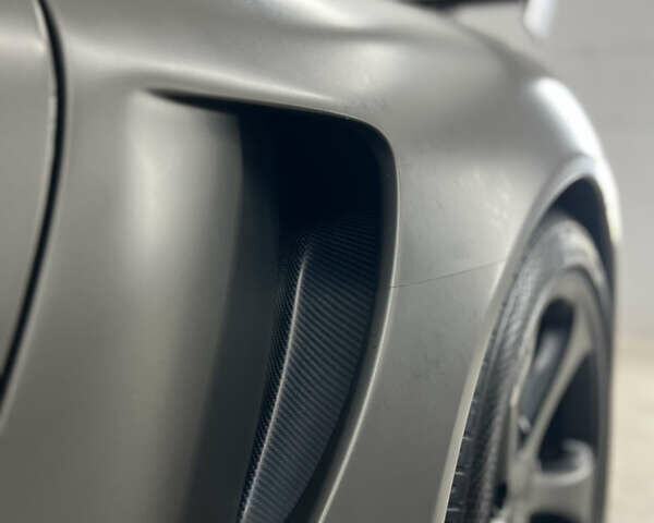 Серый Порше 911, объемом двигателя 3.6 л и пробегом 23 тыс. км за 95000 $, фото 37 на Automoto.ua