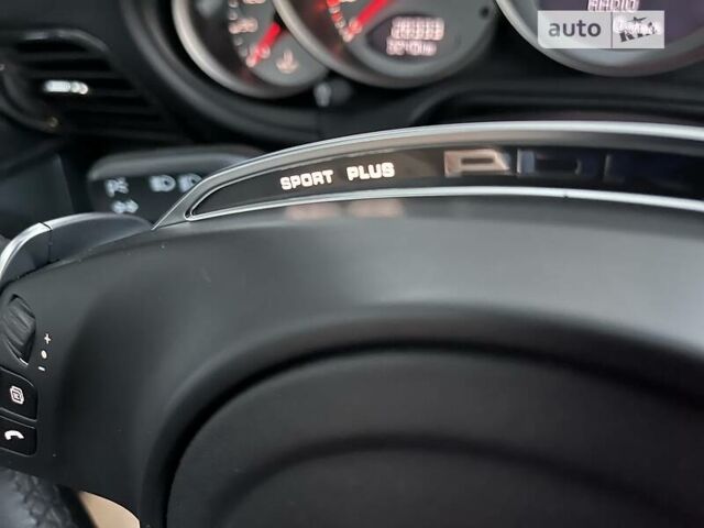 Сірий Порше 911, об'ємом двигуна 3.8 л та пробігом 28 тис. км за 99911 $, фото 50 на Automoto.ua