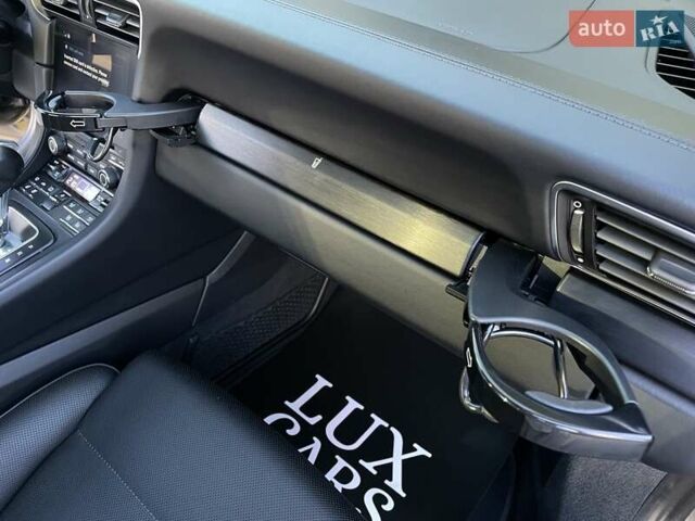 Серый Порше 911, объемом двигателя 2.98 л и пробегом 55 тыс. км за 109900 $, фото 66 на Automoto.ua