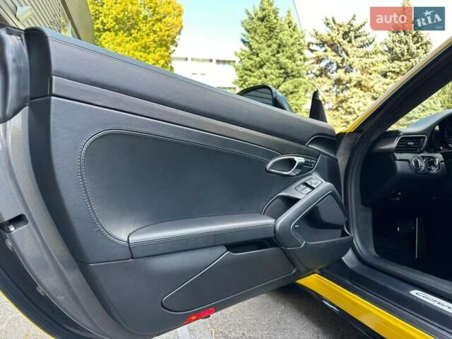 Сірий Порше 911, об'ємом двигуна 2.98 л та пробігом 49 тис. км за 97000 $, фото 24 на Automoto.ua