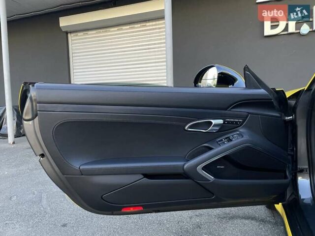 Серый Порше 911, объемом двигателя 2.98 л и пробегом 55 тыс. км за 109900 $, фото 46 на Automoto.ua