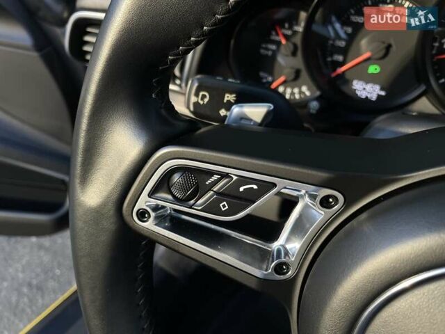 Серый Порше 911, объемом двигателя 2.98 л и пробегом 55 тыс. км за 109900 $, фото 71 на Automoto.ua