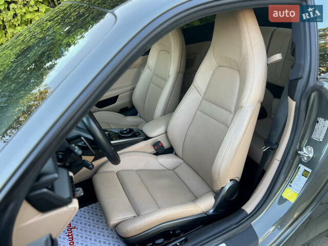 Серый Порше 911, объемом двигателя 2.98 л и пробегом 29 тыс. км за 115000 $, фото 47 на Automoto.ua