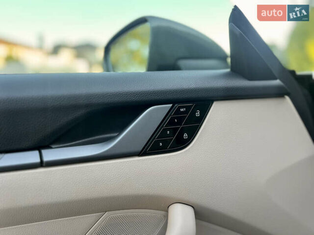 Серый Порше 911, объемом двигателя 2.98 л и пробегом 29 тыс. км за 115000 $, фото 41 на Automoto.ua