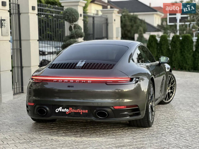 Серый Порше 911, объемом двигателя 2.98 л и пробегом 29 тыс. км за 115000 $, фото 19 на Automoto.ua