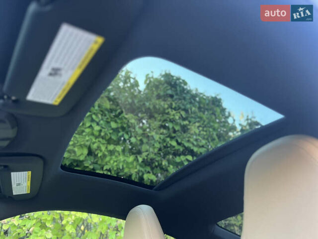 Серый Порше 911, объемом двигателя 2.98 л и пробегом 29 тыс. км за 115000 $, фото 45 на Automoto.ua