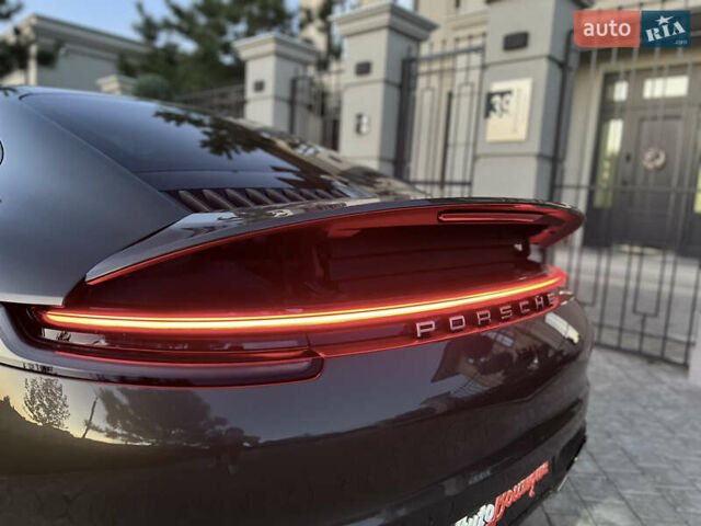 Серый Порше 911, объемом двигателя 2.98 л и пробегом 29 тыс. км за 115000 $, фото 36 на Automoto.ua