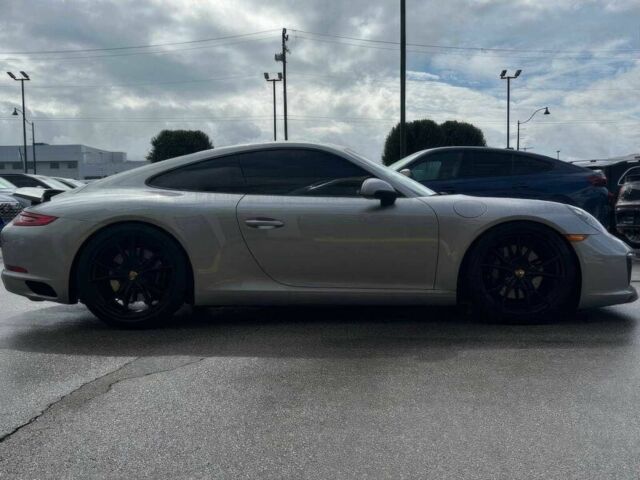 Серый Порше 911, объемом двигателя 3 л и пробегом 42 тыс. км за 55000 $, фото 3 на Automoto.ua