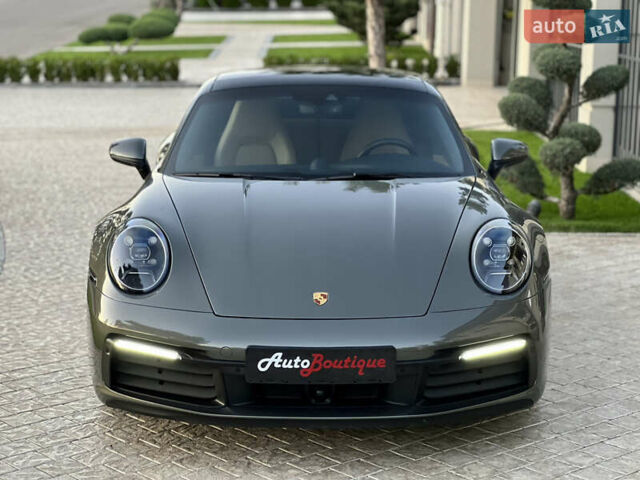 Серый Порше 911, объемом двигателя 2.98 л и пробегом 29 тыс. км за 115000 $, фото 1 на Automoto.ua