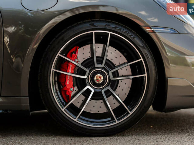 Сірий Порше 911, об'ємом двигуна 3.75 л та пробігом 26 тис. км за 305000 $, фото 10 на Automoto.ua