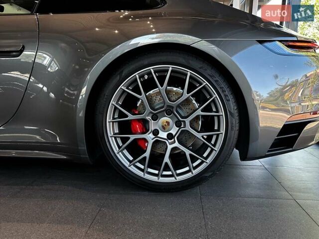 Серый Порше 911, объемом двигателя 2.98 л и пробегом 18 тыс. км за 175000 $, фото 13 на Automoto.ua