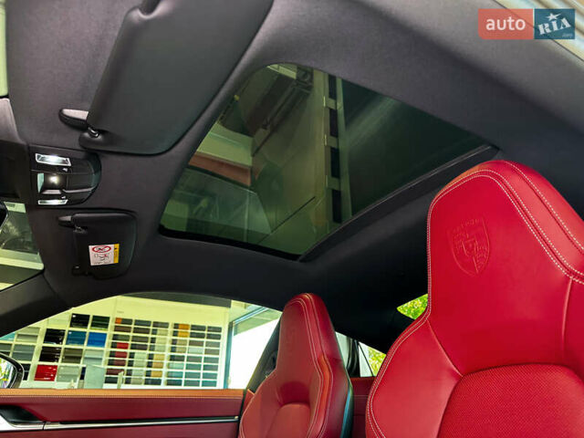 Серый Порше 911, объемом двигателя 2.98 л и пробегом 18 тыс. км за 175000 $, фото 21 на Automoto.ua