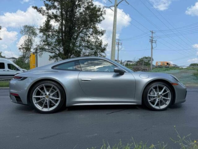 Серый Порше 911, объемом двигателя 3 л и пробегом 27 тыс. км за 58000 $, фото 3 на Automoto.ua