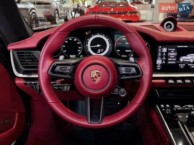 Серый Порше 911, объемом двигателя 2.98 л и пробегом 18 тыс. км за 175000 $, фото 23 на Automoto.ua