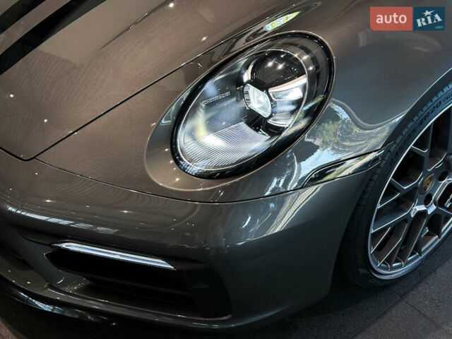 Серый Порше 911, объемом двигателя 2.98 л и пробегом 18 тыс. км за 175000 $, фото 10 на Automoto.ua