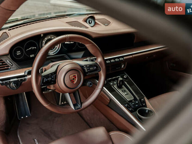 Сірий Порше 911, об'ємом двигуна 3.75 л та пробігом 26 тис. км за 305000 $, фото 12 на Automoto.ua