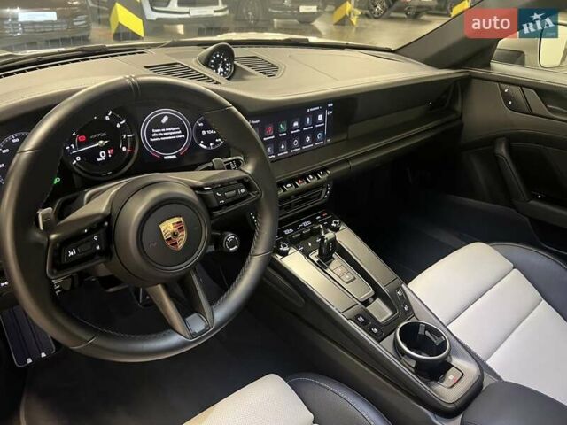 Серый Порше 911, объемом двигателя 2.98 л и пробегом 12 тыс. км за 217636 $, фото 24 на Automoto.ua