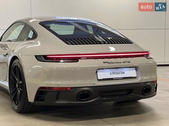 Серый Порше 911, объемом двигателя 2.98 л и пробегом 12 тыс. км за 217636 $, фото 23 на Automoto.ua