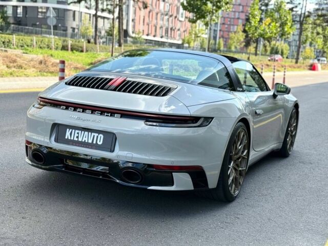 Серый Порше 911, объемом двигателя 3 л и пробегом 7 тыс. км за 200000 $, фото 2 на Automoto.ua