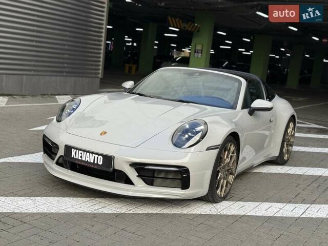 Серый Порше 911, объемом двигателя 3 л и пробегом 7 тыс. км за 200000 $, фото 5 на Automoto.ua