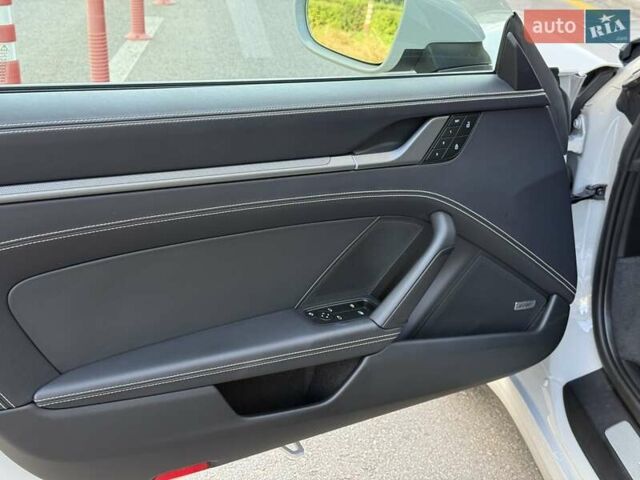 Серый Порше 911, объемом двигателя 3 л и пробегом 7 тыс. км за 200000 $, фото 18 на Automoto.ua