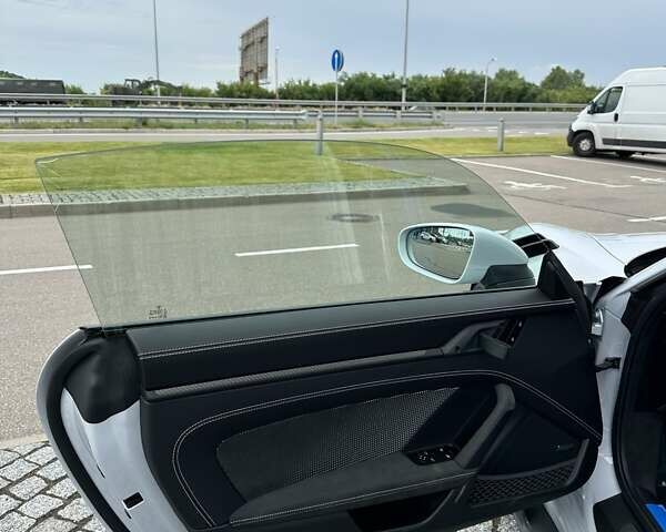 Серый Порше 911, объемом двигателя 4 л и пробегом 1 тыс. км за 398000 $, фото 24 на Automoto.ua